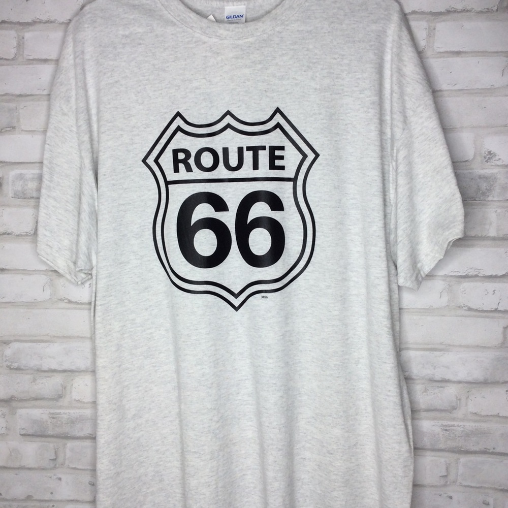 XL Gildan Heavy cotton T-shirt short sleeve. New